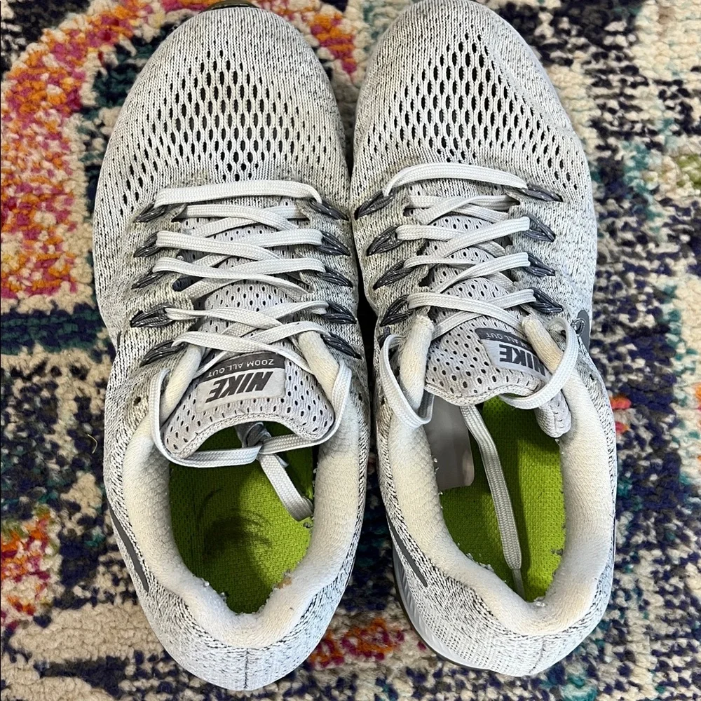 Nike Zoom All Out White and Gray Sneakers size 7.5 women’s - Picture 4 of 7